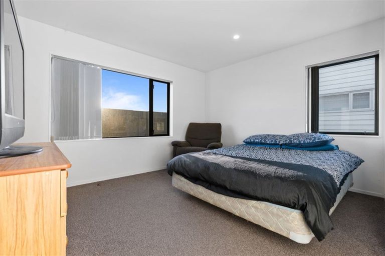 Photo of property in 37 Treestump Road, Takanini, 2112