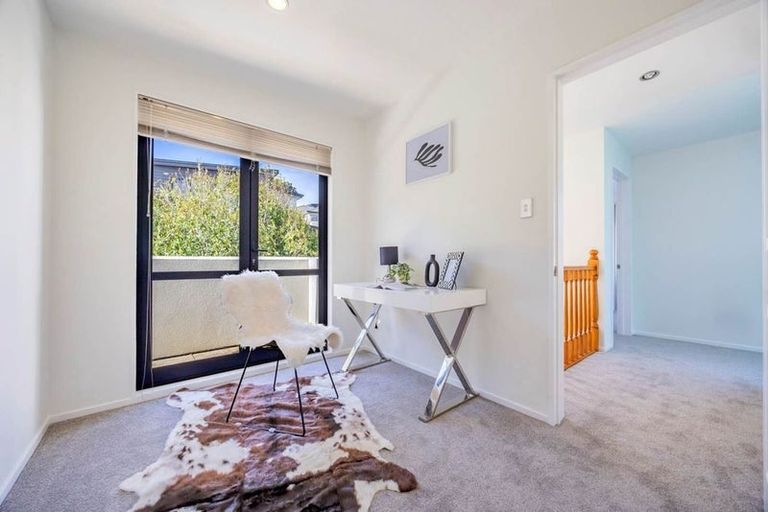 Photo of property in 23 Mariners View Road, Beach Haven, Auckland, 0626