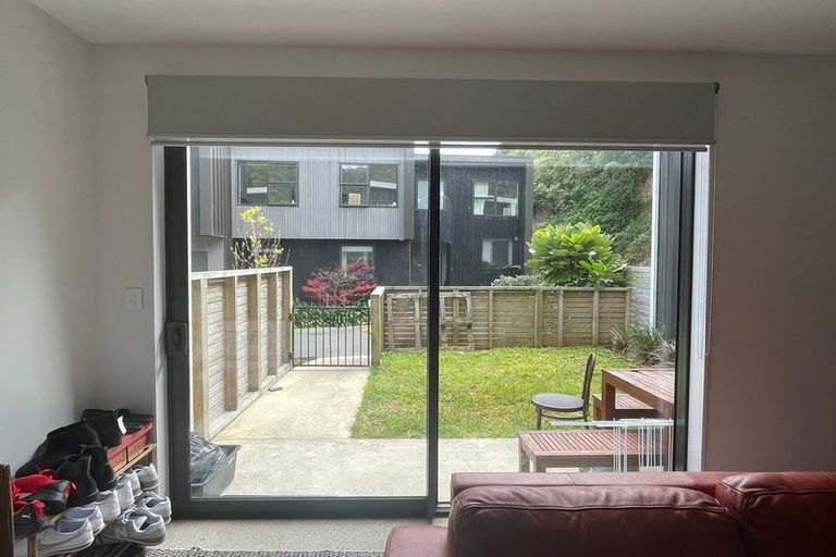 Photo of property in 14 Rua Kai Way, Brooklyn, Wellington, 6021