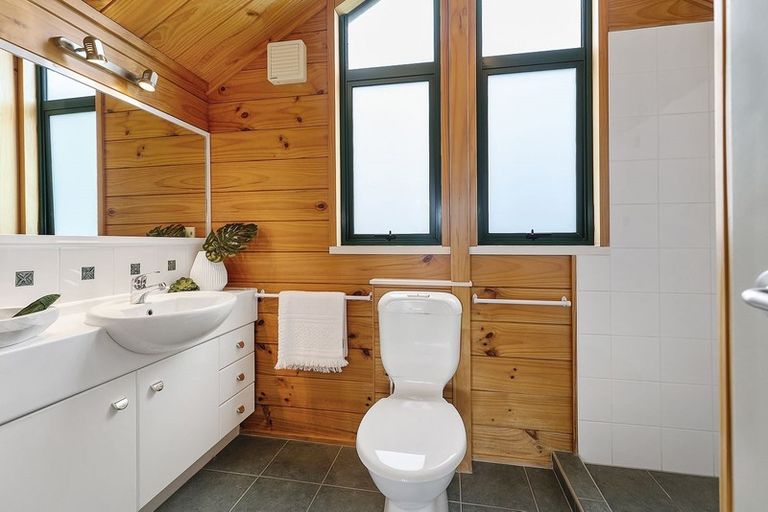 Photo of property in 19 The Masthead, Whitby, Porirua, 5024