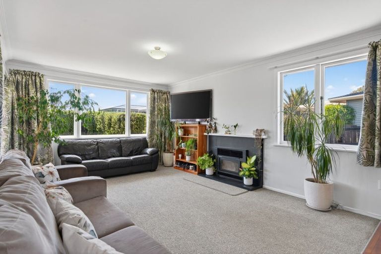 Photo of property in 27 Woodford Avenue, Brookfield, Tauranga, 3110