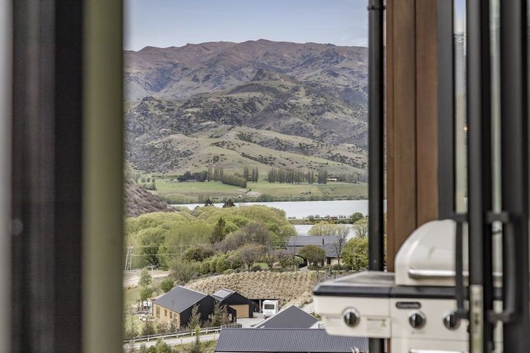 Photo of property in 2 Judare Drive, Lowburn, Cromwell, 9384