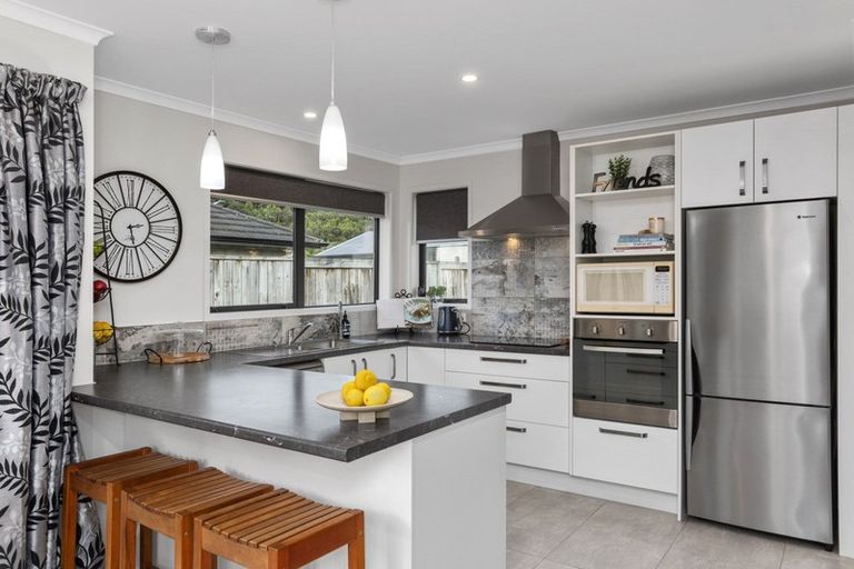 Photo of property in 294 Lakes Boulevard, Pyes Pa, Tauranga, 3112