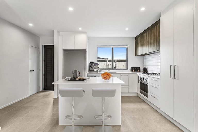 Photo of property in 118 Te Napi Drive, Takanini, 2112