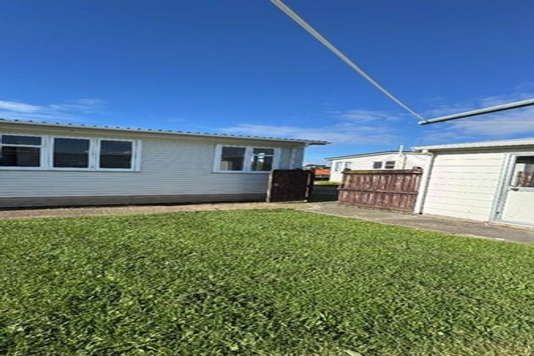 Photo of property in 8 Marsden Street, Hauraki, Auckland, 0622