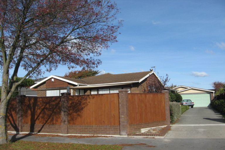 Photo of property in 7 Montclare Avenue, Ilam, Christchurch, 8041