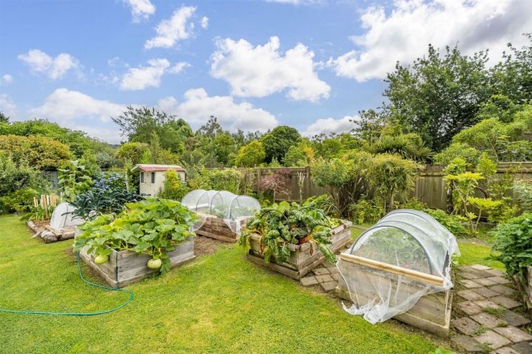 Photo of property in 15 Poole Crescent, Wainuiomata, Lower Hutt, 5014