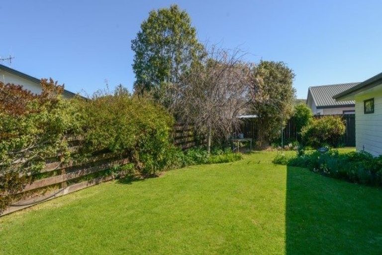 Photo of property in 41 Whiting Crescent, Greenmeadows, Napier, 4112