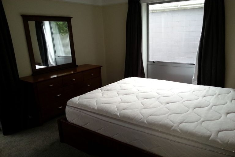 Photo of property in 1/137 Holly Road, St Albans, Christchurch, 8014