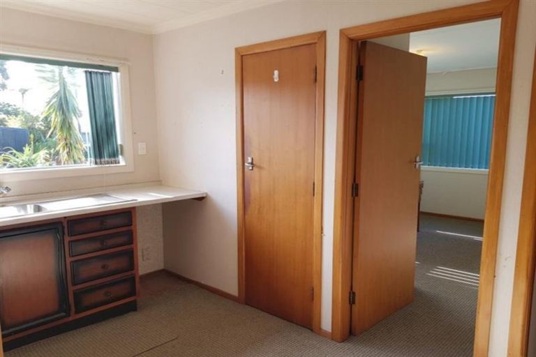 Photo of property in 24 Hori Street, Vogeltown, New Plymouth, 4310