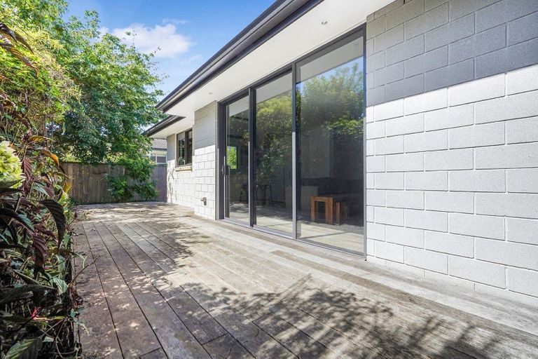 Photo of property in 3a Upper Kingsley Street, Leamington, Cambridge, 3432