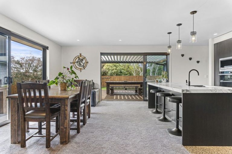 Photo of property in 52 Dillon Drive, Bell Block, New Plymouth, 4312