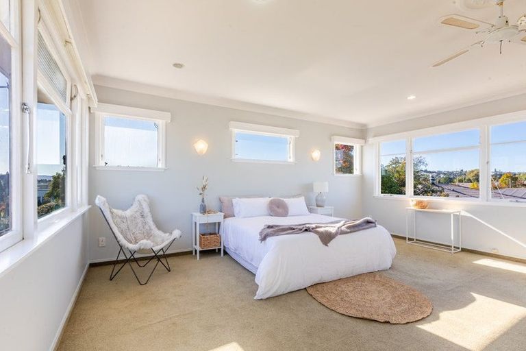 Photo of property in 1-1a Mckenzie Avenue, Marewa, Napier, 4110