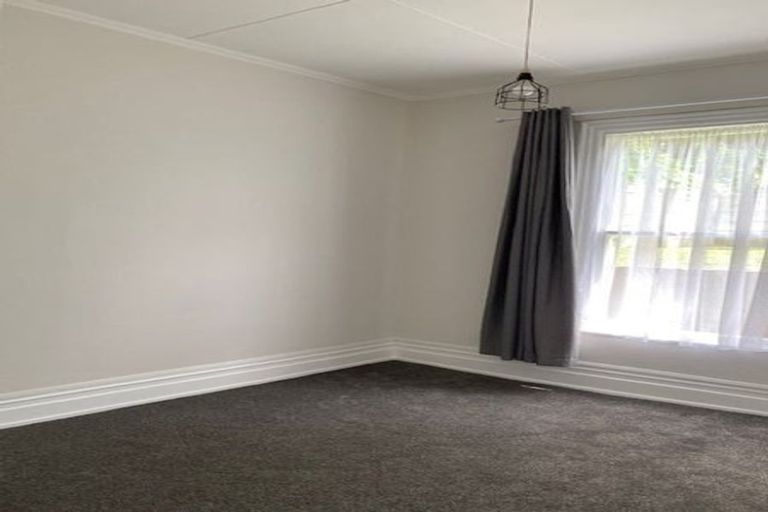 Photo of property in 74 Rolleston Street, Mount Cook, Wellington, 6021