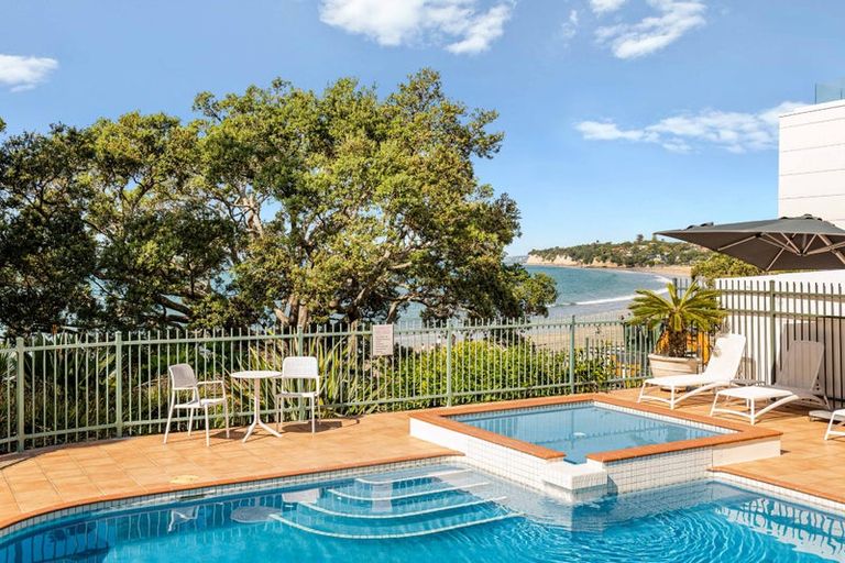 Photo of property in The Sands Apartments, 19/47 The Strand, Takapuna, Auckland, 0622