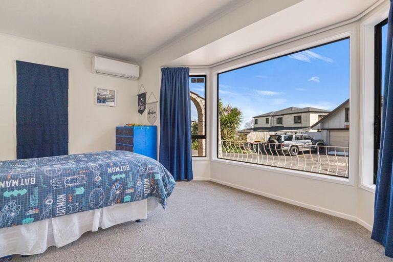 Photo of property in 8 Deodar Place, Totara Heights, Auckland, 2105