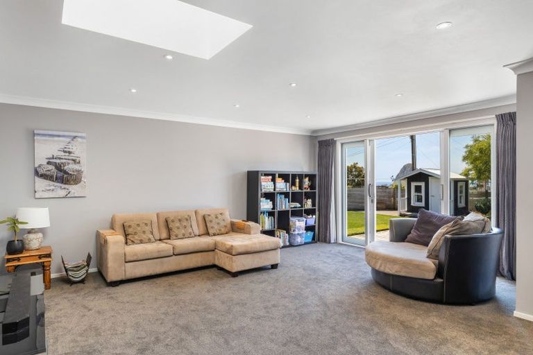 Photo of property in 10a Crownhill Street, Spotswood, New Plymouth, 4310