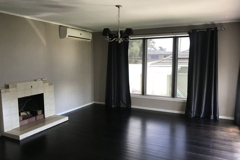 Photo of property in 14 Amberley Avenue, Te Atatu South, Auckland, 0610