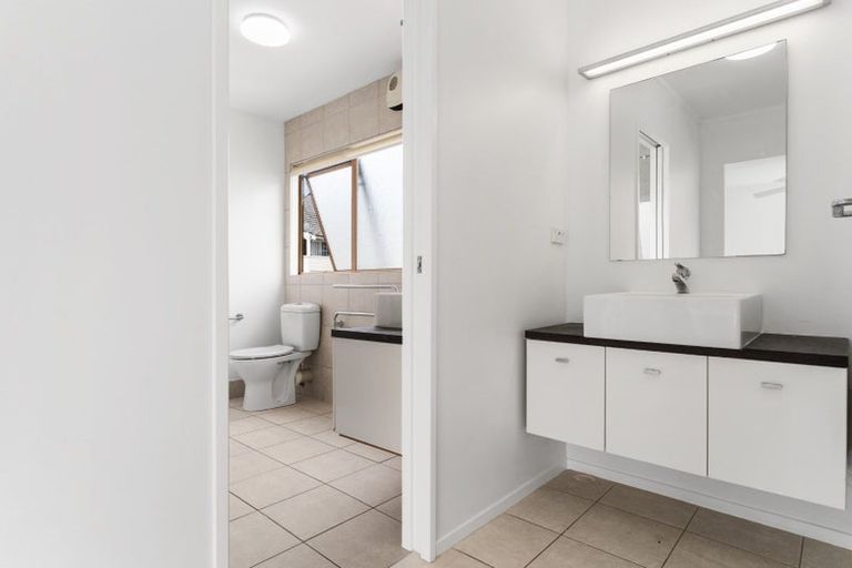 Photo of property in 63a/3 Norwood Road, Bayswater, Auckland, 0622