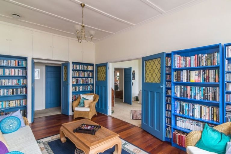 Photo of property in 4 Lower Watt Street, Wadestown, Wellington, 6012