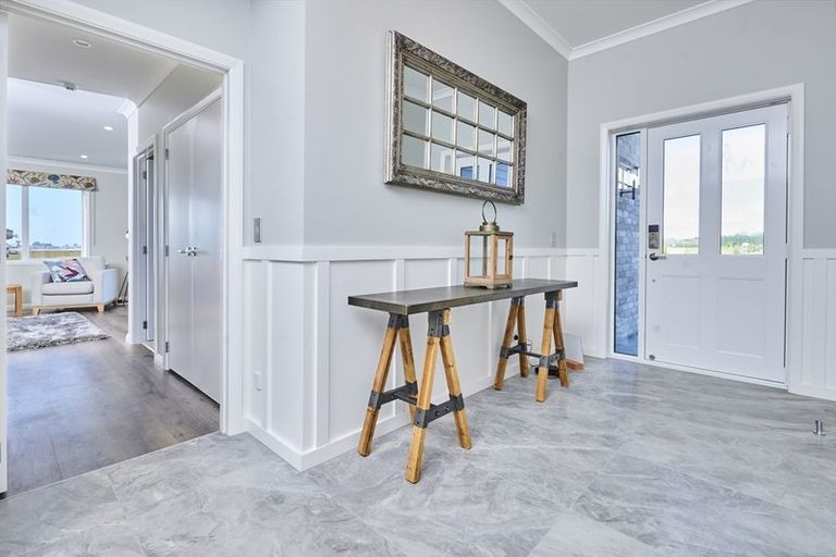 Photo of property in 7 Kiritiana Close, Pyes Pa, Tauranga, 3112