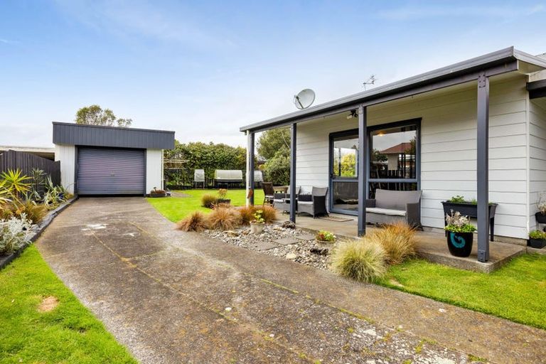 Photo of property in 17 Rewa Street, Inglewood, 4330