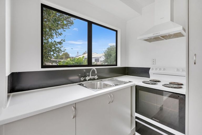 Photo of property in 16a Beech Place, Owhata, Rotorua, 3010