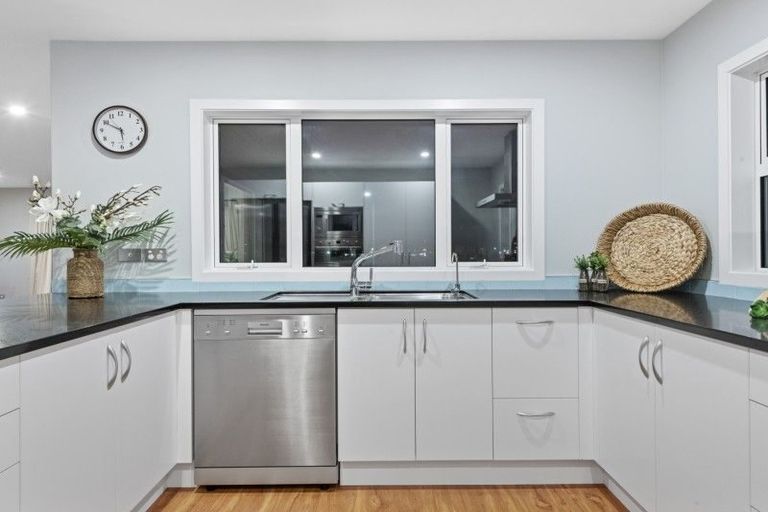 Photo of property in 175 Lakes Boulevard, Pyes Pa, Tauranga, 3112
