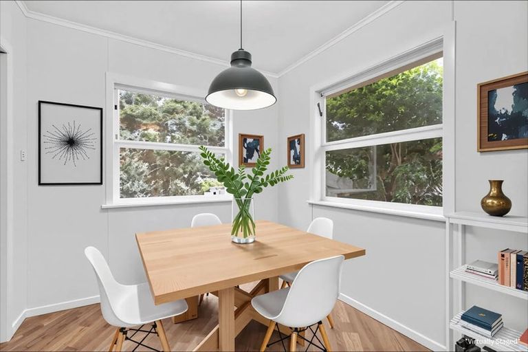 Photo of property in 19 Plumley Crescent, Mangere, Auckland, 2022
