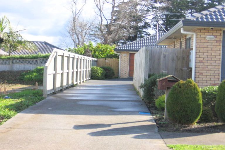 Photo of property in 4 Magee Place, East Tamaki Heights, Auckland, 2016