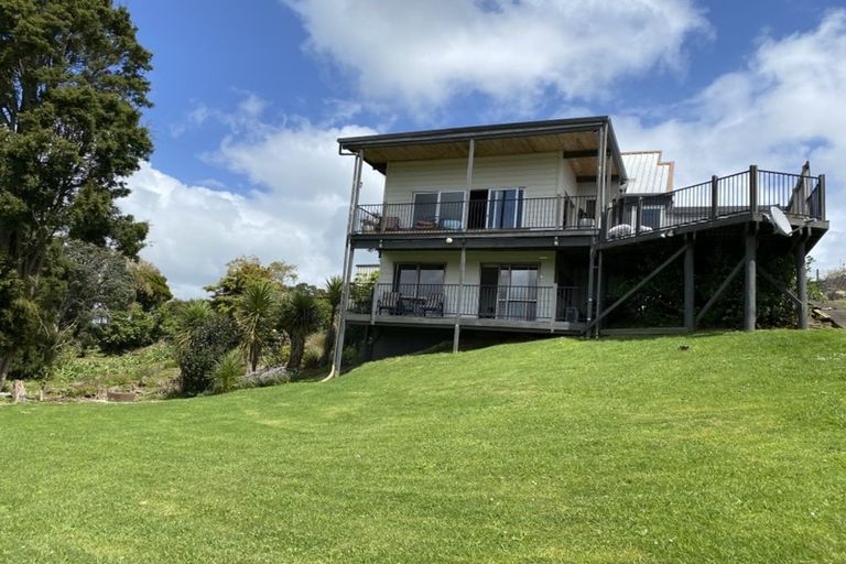 Photo of property in 24 Meachen Terrace, Waiuku, 2123