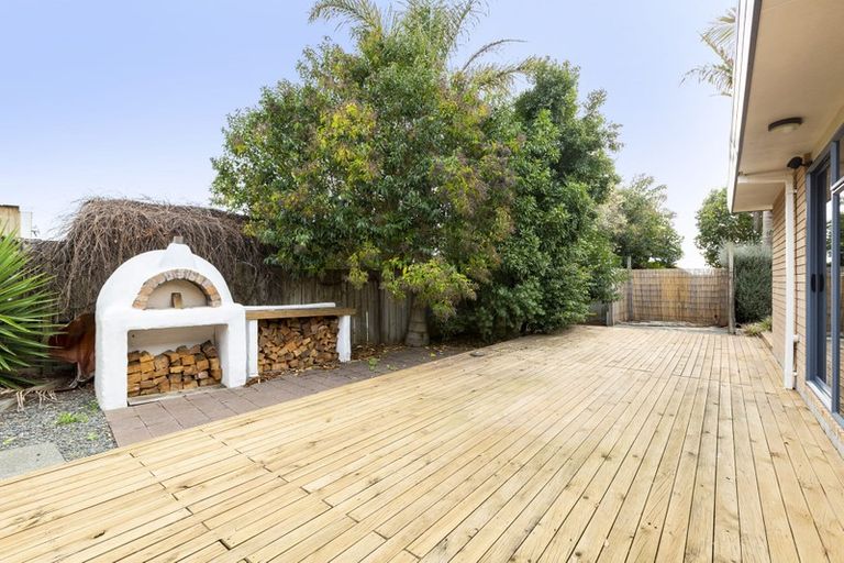 Photo of property in 12a Hawke Place, Pukekohe, 2120