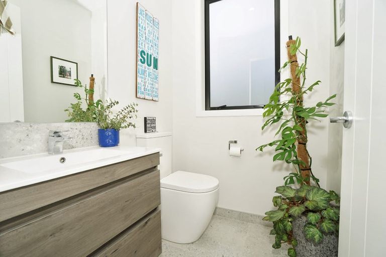 Photo of property in 60u2 Queenwood Avenue, Queenwood, Hamilton, 3210
