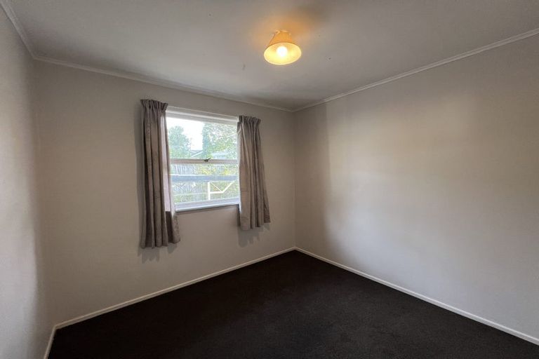 Photo of property in 25 Marewa Street, Te Atatu South, Auckland, 0610