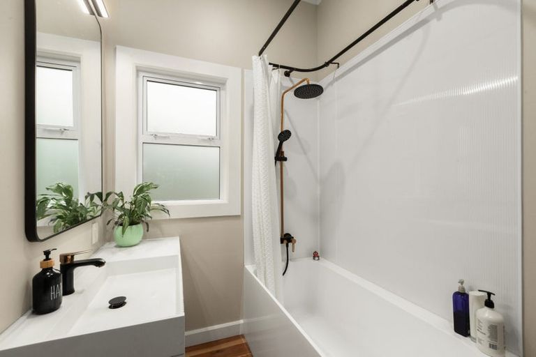 Photo of property in 1 King Street, Paeroa, 3600