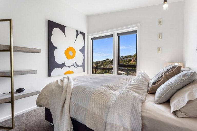 Photo of property in 65 Cannon Hill Crescent, Mount Pleasant, Christchurch, 8081