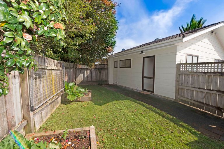 Photo of property in 14/85 Edmonton Road, Henderson, Auckland, 0612