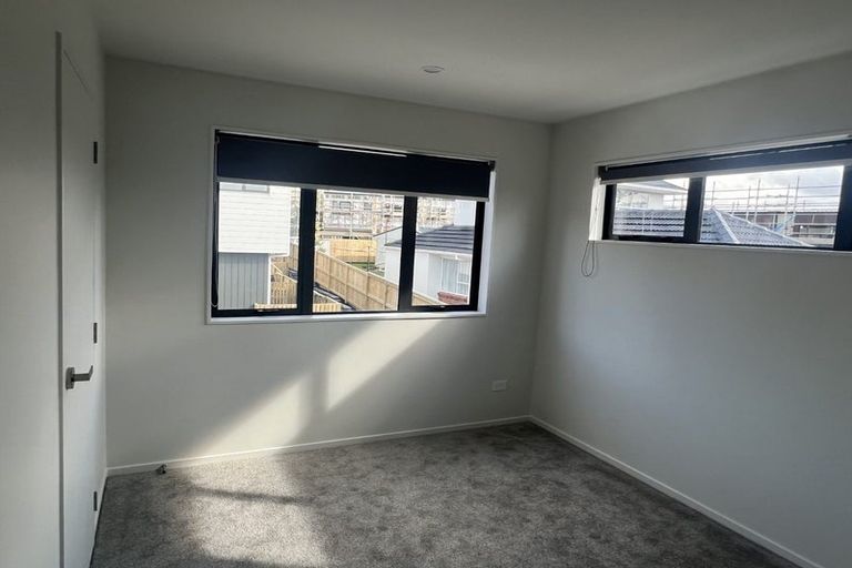 Photo of property in 1/39 Renata Crescent, Te Atatu Peninsula, Auckland, 0610