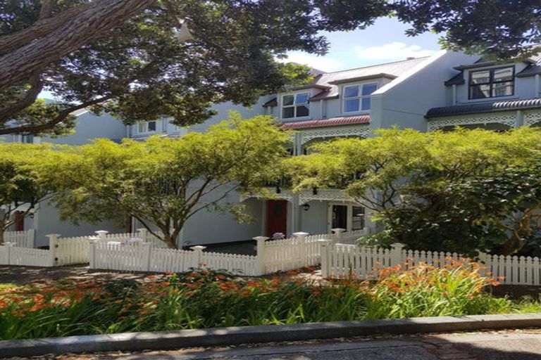 Photo of property in 10/43 Nairn Street, Mount Cook, Wellington, 6011