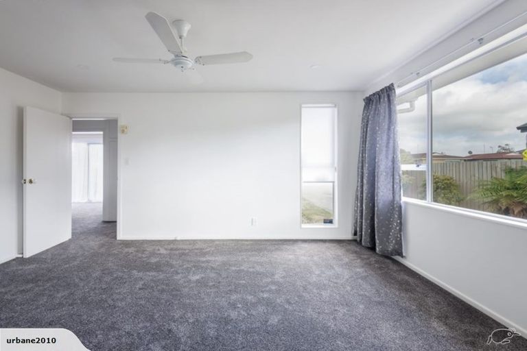 Photo of property in 4 Lamorna Road, Parklands, Christchurch, 8083