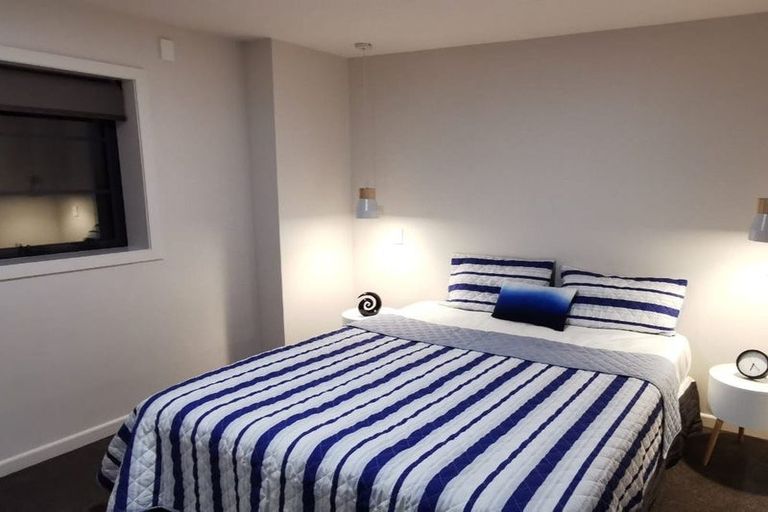 Photo of property in Westhaven Apartments, 13/127 Molesworth Street, Thorndon, Wellington, 6011