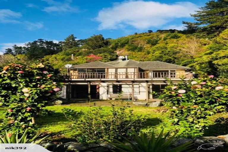 Photo of property in 96 Hine Road, Wainuiomata, Lower Hutt, 5014