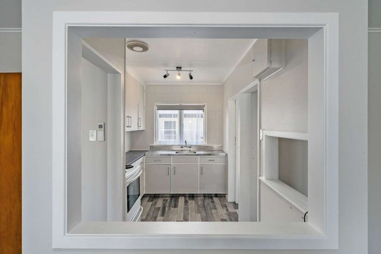 Photo of property in 2/145 College Street, Awapuni, Palmerston North, 4412