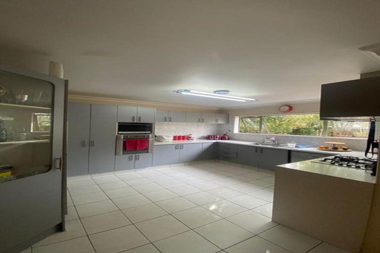 Photo of property in 3 Gendo Avenue, Henderson, Auckland, 0612