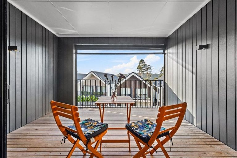 Photo of property in 86 Rangihina Road, Hobsonville, Auckland, 0616