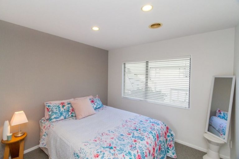 Photo of property in 46 The Masthead, Whitby, Porirua, 5024