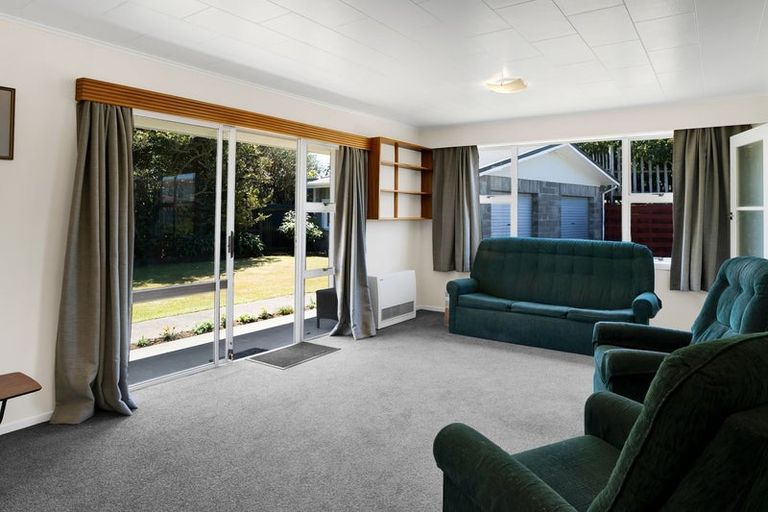 Photo of property in 54 Murray Avenue, Hawera, 4610