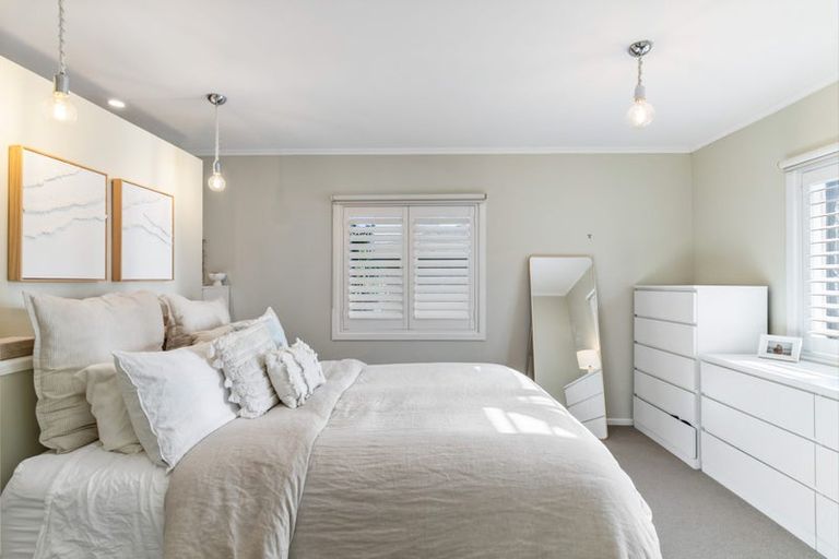 Photo of property in 7 Kenmure Avenue, Forrest Hill, Auckland, 0620