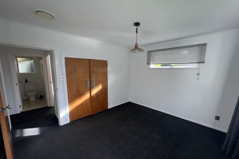 Photo of property in 8 Widmore Drive, Massey, Auckland, 0614