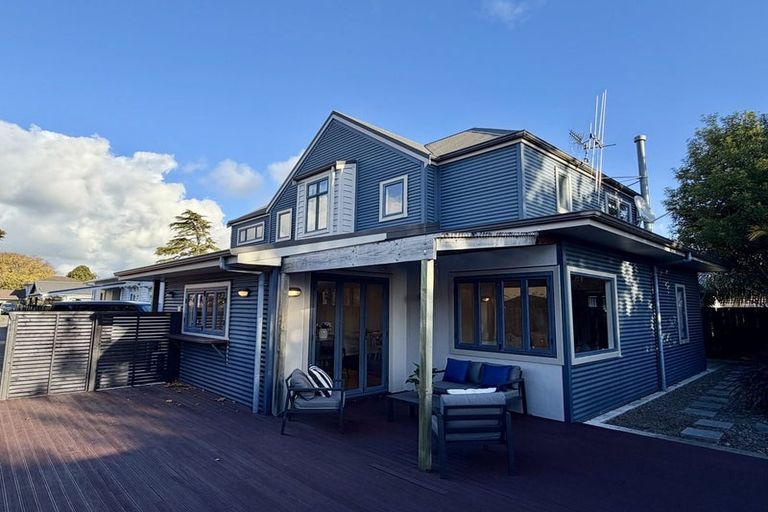 Photo of property in 213a Park Road, Hokowhitu, Palmerston North, 4410